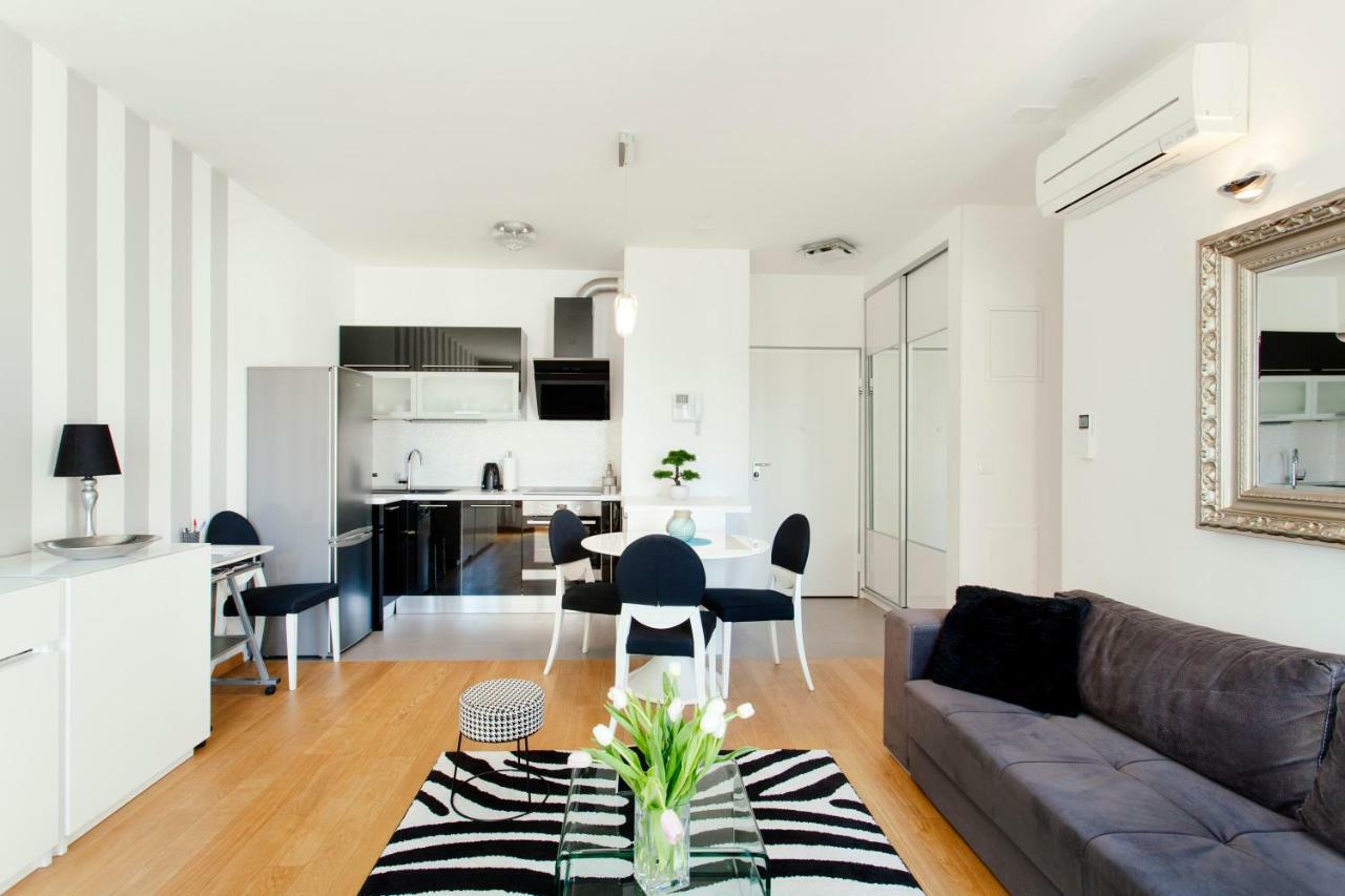 New Luxury Apartment Nives On Seaside Split Bagian luar foto