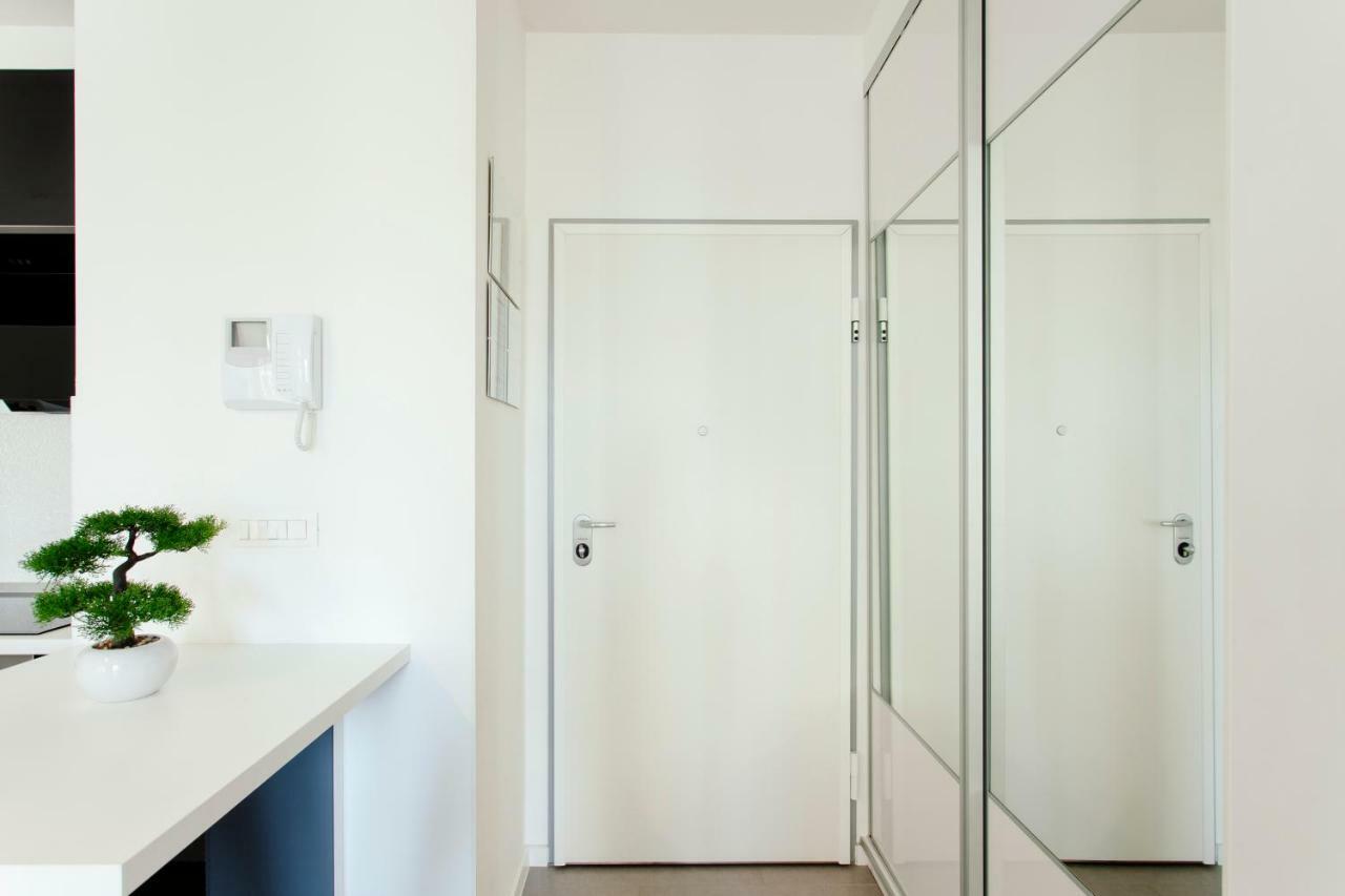 New Luxury Apartment Nives On Seaside Split Bagian luar foto