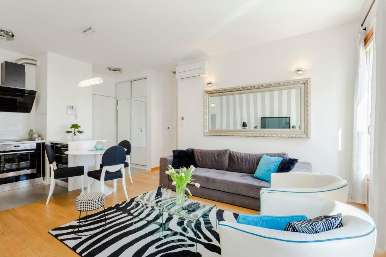 New Luxury Apartment Nives On Seaside Split Bagian luar foto