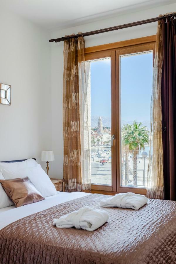 New Luxury Apartment Nives On Seaside Split Bagian luar foto