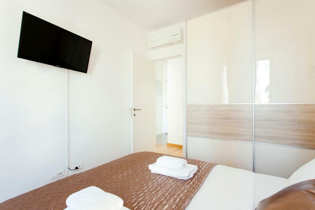 New Luxury Apartment Nives On Seaside Split Bagian luar foto
