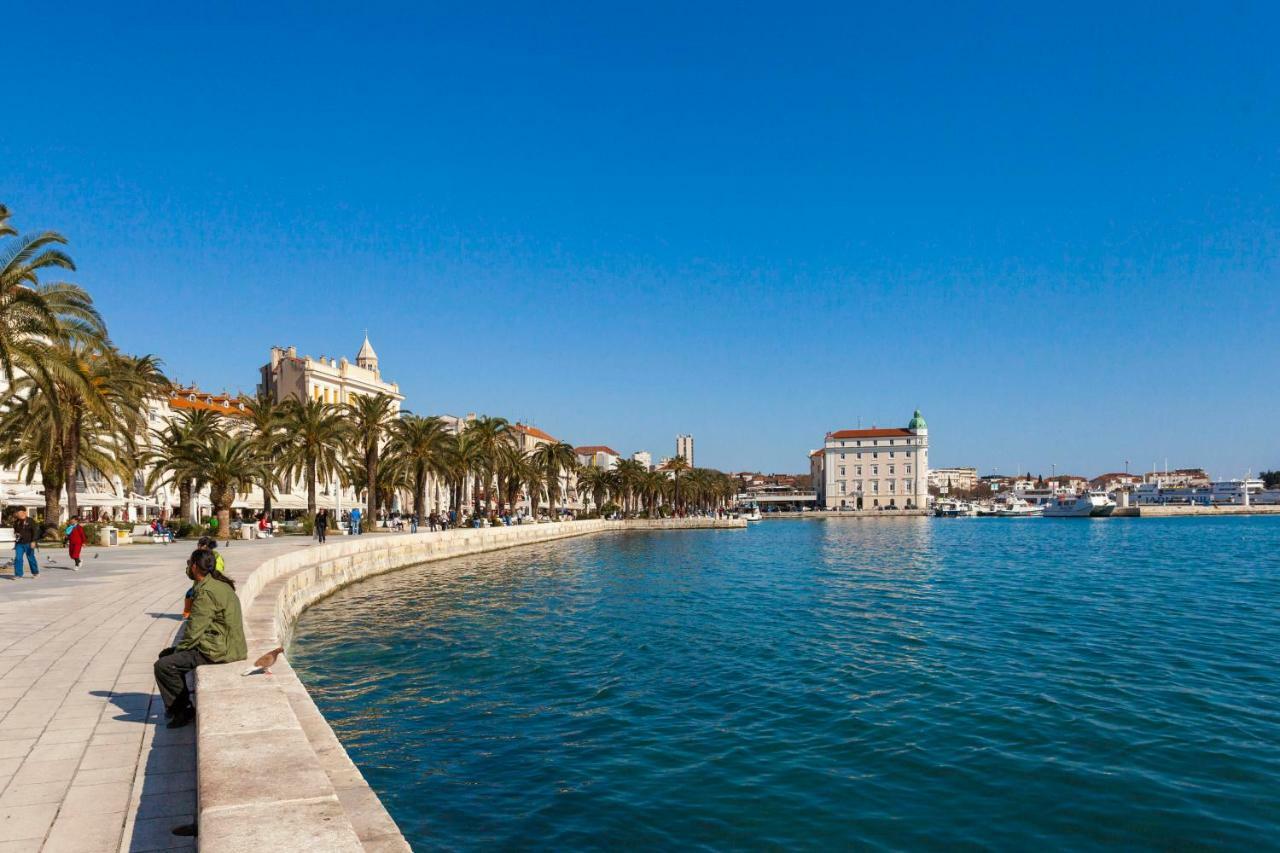 New Luxury Apartment Nives On Seaside Split Bagian luar foto